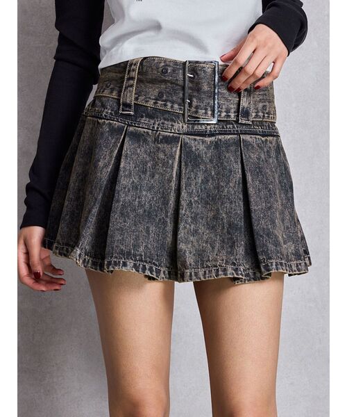 GYDA（ジェイダ）の「ハイウエストWIDE BELTプリーツデニムスカートライクショートパンツ（デニムスカート・レディース・ライトブルー/インディゴブルー/その他1・SMALL/MEDIUM）」の3枚目の写真