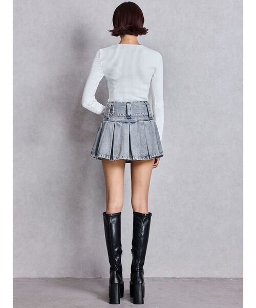 GYDA（ジェイダ）の「ハイウエストWIDE BELTプリーツデニムスカートライクショートパンツ（デニムスカート・レディース・ライトブルー/インディゴブルー/その他1・SMALL/MEDIUM）」の14枚目の写真