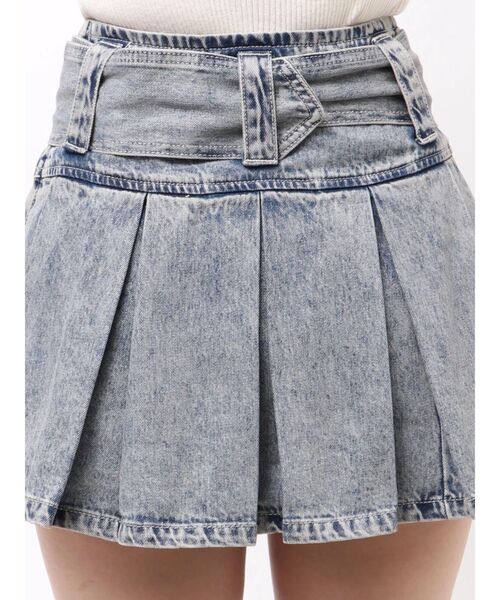 GYDA(ジェイダ)の「ハイウエストWIDE BELTプリーツデニムスカートライクショートパンツ(デニムスカート・レディース・ライトブルー/インディゴブルー/その他1・SMALL/MEDIUM)」の7枚目の写真