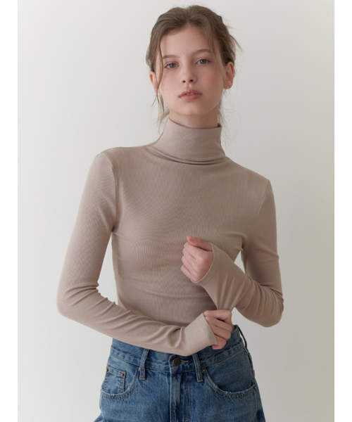 RE_L(リエル)の「Of turtleneck t-shirt (mocha)(Tシャツ/カットソー・レディース・その他・FREE)」の1枚目の写真