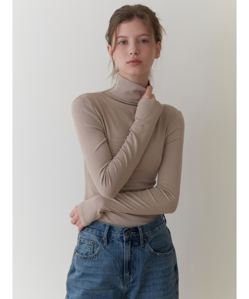 RE_L(リエル)の「Of turtleneck t-shirt (mocha)(Tシャツ/カットソー・レディース・その他・FREE)」の3枚目の写真