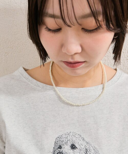 mystic(ミスティック)の「カラービーズネックレス(リング・レディース・アイボリー/レッド・ONE SIZE)」の3枚目の写真