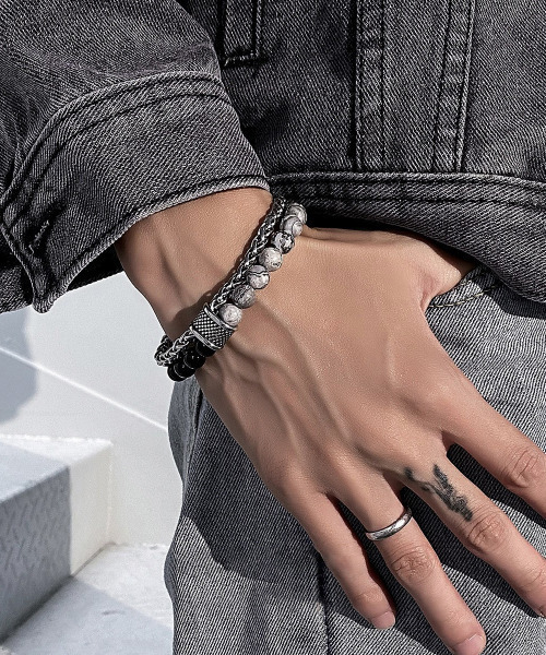 SILVER BULLET(シルバーバレット)の「『SBLTR』ユニセックス ストーンダブルレイヤーマンテルブレスレット(ブレスレット・レディース・その他1/その他2・FREE)」の1枚目の写真