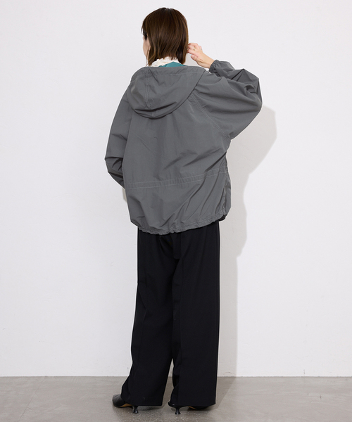 L.L.Bean（エルエルビーン）の「L.L.Bean/エルエルビーン アノラック 6175-3139（マウンテンパーカー・レディース・ライトグレー/アイボリー・FREE）」の10枚目の写真