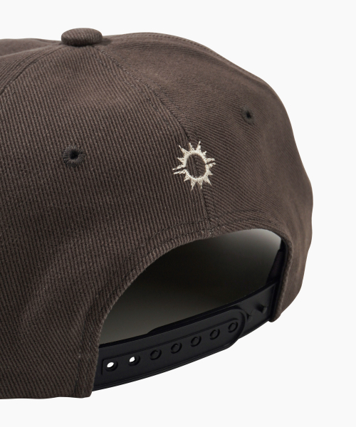 HELLO SUNRISE（ハローサンライズ）の「H Logo Chain EMB RX fit 5P Cap_Khaki Gray（キャップ・レディース・アッシュグレー・OS）」の7枚目の写真