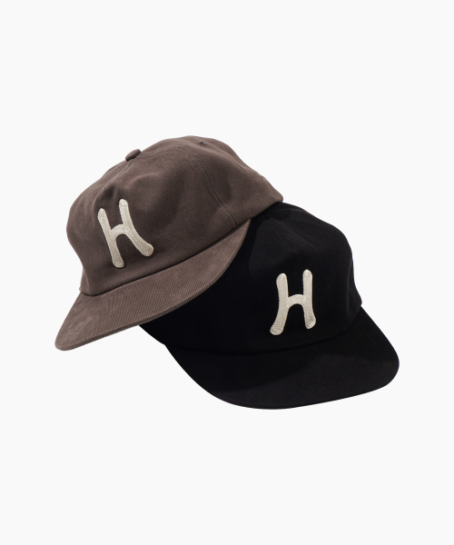 HELLO SUNRISE（ハローサンライズ）の「H Logo Chain EMB RX fit 5P Cap_Khaki Gray（キャップ・レディース・アッシュグレー・OS）」の9枚目の写真