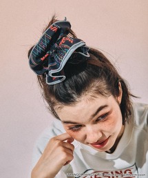 niko and... | 【STRANGER THINGS】コラボカラビナ付きシュシュ(シュシュ)