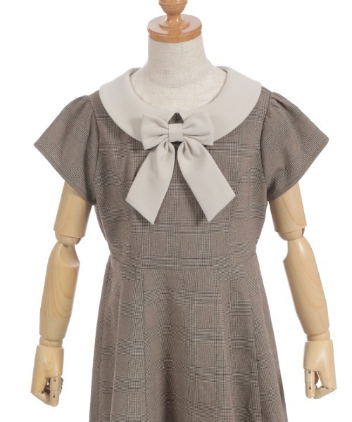 axes femme（アクシーズファム）の「リボンセット丸襟ワンピース（ワンピース・キッズ・ネイビー/ブラウン・MEDIUM/LARGE/X-LARGE）」の19枚目の写真