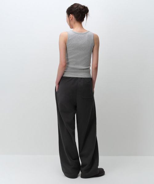 MUSINSA STANDARD WOMAN（ムシンサスタンダードウーマン）の「ウィメンズディープタックバリアブルワイドラウンジスウェットパンツ[ダークグレー]（スウェットパンツ・レディース・その他・X-SMALL/SMALL/MEDIUM/LARGE）」の3枚目の写真
