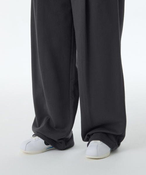 MUSINSA STANDARD WOMAN（ムシンサスタンダードウーマン）の「ウィメンズディープタックバリアブルワイドラウンジスウェットパンツ[ダークグレー]（スウェットパンツ・レディース・その他・X-SMALL/SMALL/MEDIUM/LARGE）」の8枚目の写真