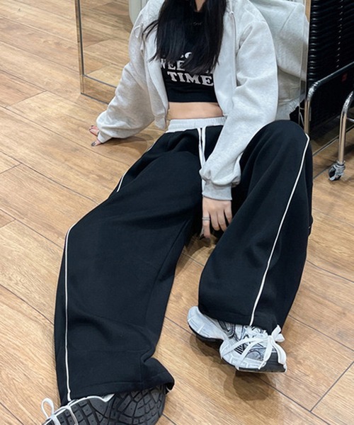 NANEA(ナネア)の「ウエスト切り替え ドローコード付きサイドラインスウェットパンツ(スウェットパンツ・レディース・ネイビー/ブラック・LARGE/MEDIUM/SMALL)」の16枚目の写真