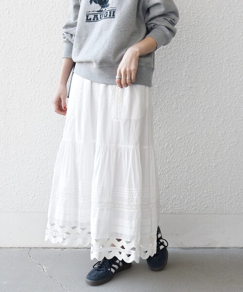 SHIPS any（シップス エニィ）の「SHIPS any:〈洗濯機可能〉キャンブリック レース ギャザー ボリューム スカート（スカート・レディース・ブラック/ホワイト/ライトブルー・ONE SIZE）」の7枚目の写真