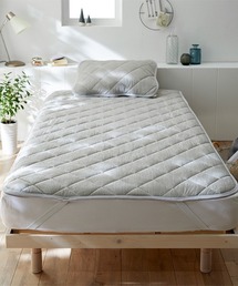 Kagulie（カグリエ）の「接触冷感×綿混タオル地吸汗速乾リバーシブル敷きパッド(セミダブル)（寝具）」