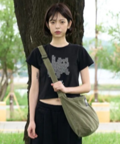 CATSAVETHEWORLD(キャットセーブザワールド)の「◇CATSAVETHEWORLD◇ブランド直輸入正規品/アーティキャンバスショルダーバッグクロスバッグ ARTI CANVAS SHOULDER BAG(ショルダーバッグ・レディース・カーキ/アイボリー/ブラック・FREE)」の17枚目の写真
