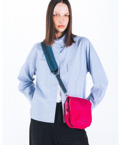 Crepe Pocket Sling（クレープ ポケット スリング）（ショルダーバッグ