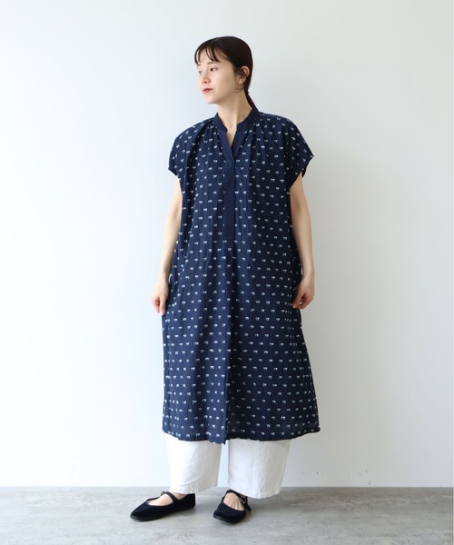 yuni(ユニ )の「Cotton/Nylon ラメジャカード kaftan ワンピース(ワンピース・レディース・グレー/ピンク/ネイビー・FREE)」の20枚目の写真