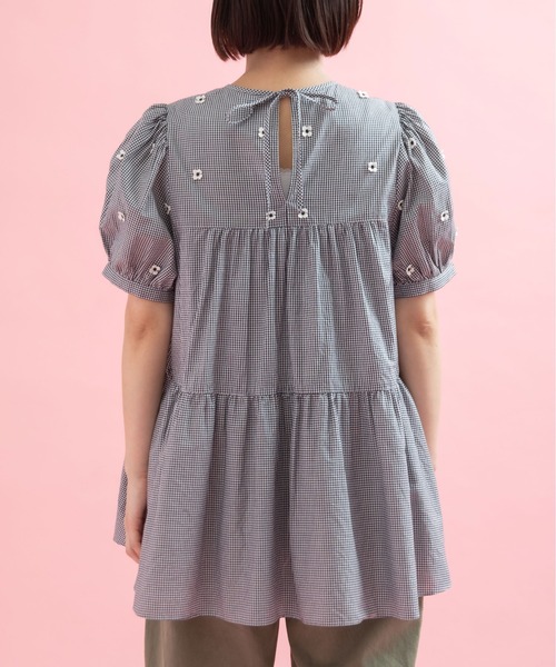 Dot＆Stripes CHILD WOMAN（ドットアンドストライプス　チャイルドウーマン）の「小花オンケミ刺繍 パフスリーブチュニックブラウス（シャツ/ブラウス・レディース・ホワイト/その他・FREE）」の22枚目の写真