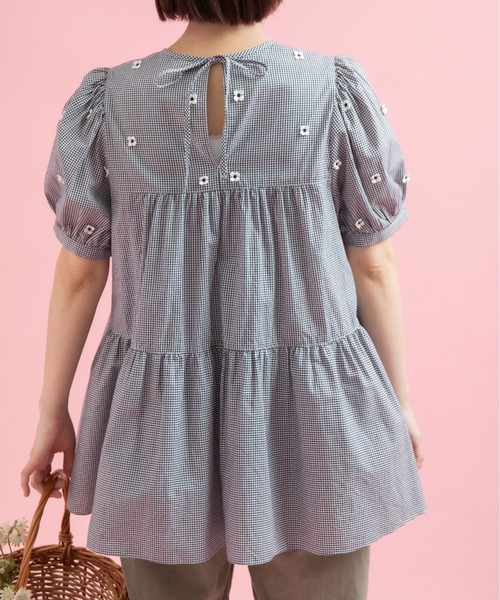 Dot＆Stripes CHILD WOMAN（ドットアンドストライプス　チャイルドウーマン）の「小花オンケミ刺繍 パフスリーブチュニックブラウス（シャツ/ブラウス・レディース・ホワイト/その他・FREE）」の15枚目の写真
