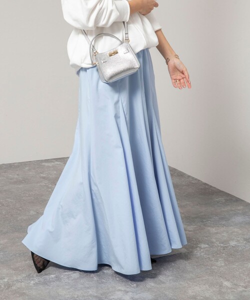 NOLLEY’S(ノーリーズ)の「【WEB&一部店舗限定色アイテム】ウォッシャブルヴィンテージタフタマチ入りマキシスカート(スカート・レディース・ライトブルー/ネイビー/ホワイト・2/1)」の2枚目の写真