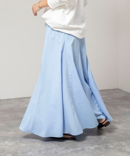 NOLLEY’S(ノーリーズ)の「【WEB&一部店舗限定色アイテム】ウォッシャブルヴィンテージタフタマチ入りマキシスカート(スカート・レディース・ライトブルー/ネイビー/ホワイト・2/1)」の19枚目の写真