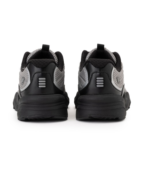 FILA(フィラ)の「PANTERA 99/25 / パンテラ99/25 / カジュアルスニーカー(スニーカー・メンズ・シルバー・25.5cm/27.5cm/24.5cm/29.0cm/28.0cm/27.0cm/26.5cm/26.0cm/25.0cm/24.0cm/23.5cm/23.0cm)」の3枚目の写真