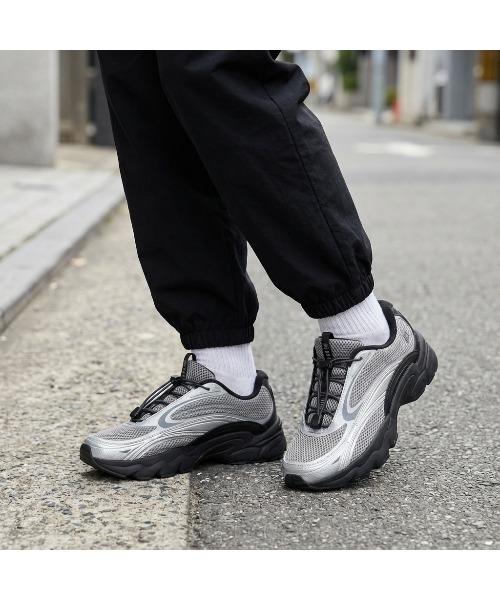 FILA(フィラ)の「PANTERA 99/25 / パンテラ99/25 / カジュアルスニーカー(スニーカー・メンズ・シルバー・25.5cm/27.5cm/24.5cm/29.0cm/28.0cm/27.0cm/26.5cm/26.0cm/25.0cm/24.0cm/23.5cm/23.0cm)」の8枚目の写真