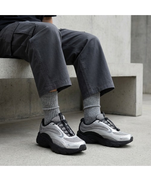 FILA(フィラ)の「PANTERA 99/25 / パンテラ99/25 / カジュアルスニーカー(スニーカー・メンズ・シルバー・25.5cm/27.5cm/24.5cm/29.0cm/28.0cm/27.0cm/26.5cm/26.0cm/25.0cm/24.0cm/23.5cm/23.0cm)」の9枚目の写真