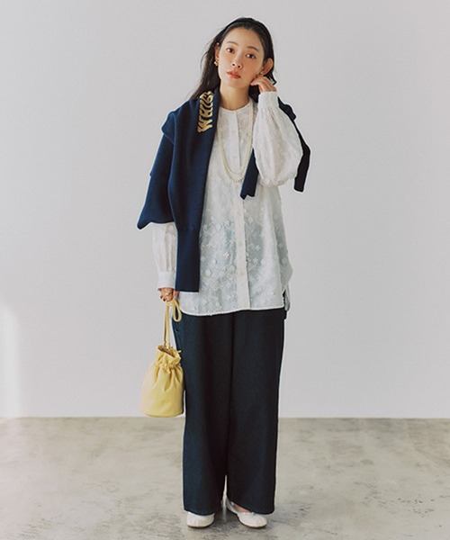 studio CLIP（スタディオクリップ）の「3Dレースバンドカラーシャツ（シャツ/ブラウス・レディース・ネイビー/オフホワイト/ライトグレー・FREE）」の7枚目の写真