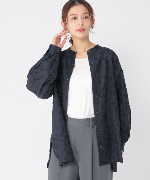 studio CLIP（スタディオクリップ）の「3Dレースバンドカラーシャツ（シャツ/ブラウス・レディース・ネイビー/オフホワイト/ライトグレー・FREE）」の17枚目の写真