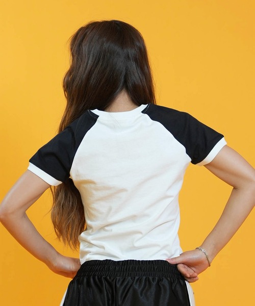 PUMA(プーマ)の「PUMA/プーマ 半袖 Tシャツ FUTURE.PUMA.ARCHIVE スリムショートTシャツ 636790(Tシャツ/カットソー・レディース・ホワイト/イエロー・M/L)」の5枚目の写真