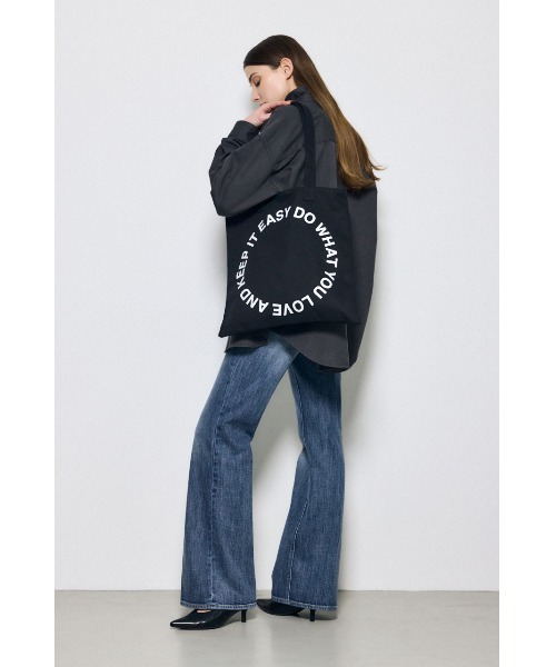 AZUL by moussy(アズールバイマウジー)の「アソートロゴトートバッグ A4収納◎ 大容量 たくさん入る 推し活(トートバッグ・レディース・ブラック/ミント/アイボリー/レッド・FREE)」の17枚目の写真