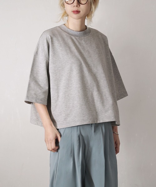 zootie(ズーティー)の「こなれリラックス 半袖ハイネックプルオーバー(Tシャツ/カットソー・レディース・ブラック/ダークグリーン/杢グレー/オフホワイト/オレンジ系/ミント/ネイビー/グレイッシュベージュ・M)」の3枚目の写真