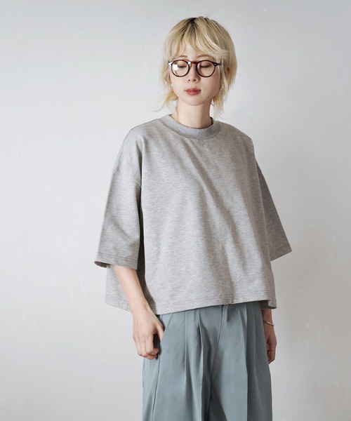 zootie(ズーティー)の「こなれリラックス 半袖ハイネックプルオーバー(Tシャツ/カットソー・レディース・ブラック/ダークグリーン/杢グレー/オフホワイト/オレンジ系/ミント/ネイビー/グレイッシュベージュ・M)」の9枚目の写真