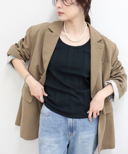 fredy emue(フレディエミュ)の「ランダムテレコタンクトップ(タンクトップ・レディース・オフホワイト/ブラック/グレイッシュベージュ/ライトグリーン/ブラウン・38)」の2枚目の写真