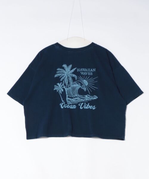 Kahiko(カヒコ)の「【Kahiko】SURF&Palms ケオキTシャツ(Tシャツ/カットソー・レディース・ネイビー/グレー/ライトブルー・FREE)」の3枚目の写真