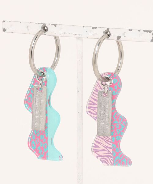tone(トーン)の「Beauty bell/アクリルフープピアス(ピアス(両耳用)・レディース・ピンク/ブルー/パープル/ブラック/その他1/その他2/ブラック系その他2・FREE)」の6枚目の写真