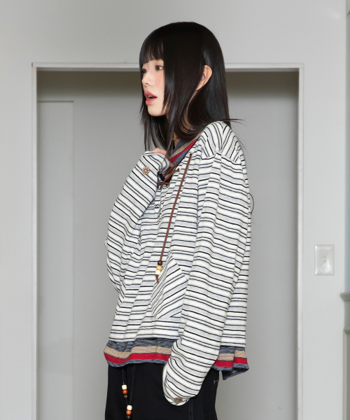 RuNaKi'Hu'(ルナキフ)の「WXT084 ナミストライプVネックロングスリーブ(グレー)(Tシャツ/カットソー・レディース・その他・1/2)」の4枚目の写真
