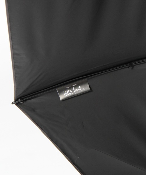 BAYFLOW(ベイフロー)の「【Water front】クイックシャット自動開閉UVブロック晴雨兼用折傘55cm(折りたたみ傘・レディース・ライトグレー/ホワイト/ブラック・0)」の11枚目の写真