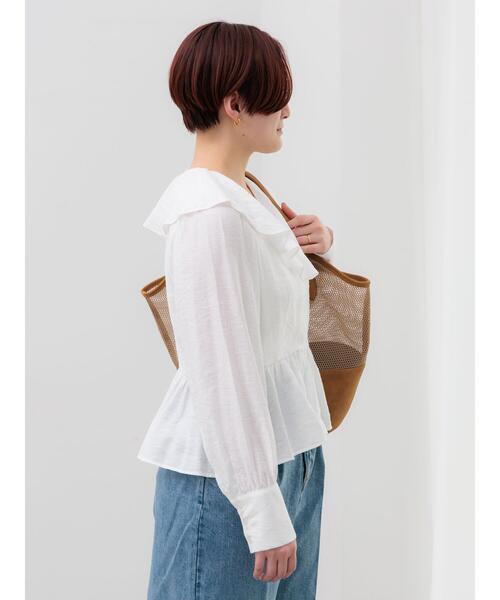 Te chichi(テチチ)の「ラッフルフリルペプラムブラウス(シャツ/ブラウス・レディース・ホワイト/サックスブルー/ネイビー・F)」の6枚目の写真