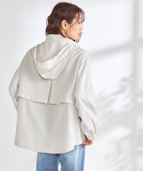 GALLORIA（ギャローリア）の「ギャザーパーカー（マウンテンパーカー・レディース・ライトベージュ/ベージュ・L/LL/M/S）」の4枚目の写真