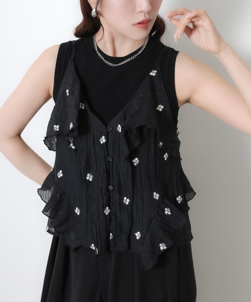 Riberry(リベリー)の「小花刺繍シアーフリル楊柳ビスチェ/キャミ(キャミソール・レディース・キャメル/アイボリー/ブラック・FREE)」の19枚目の写真