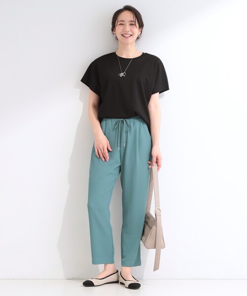SHOO・LA・RUE（シューラルー）の「【体型カバー/S-LL】インせず着られる 前後素材切替Tシャツ（Tシャツ/カットソー・レディース・チャコールグレー/ホワイト系3/ブラック/ライトグリーン系2/ベビーピンク/ネイビー系2・02/01/04/03）」の9枚目の写真