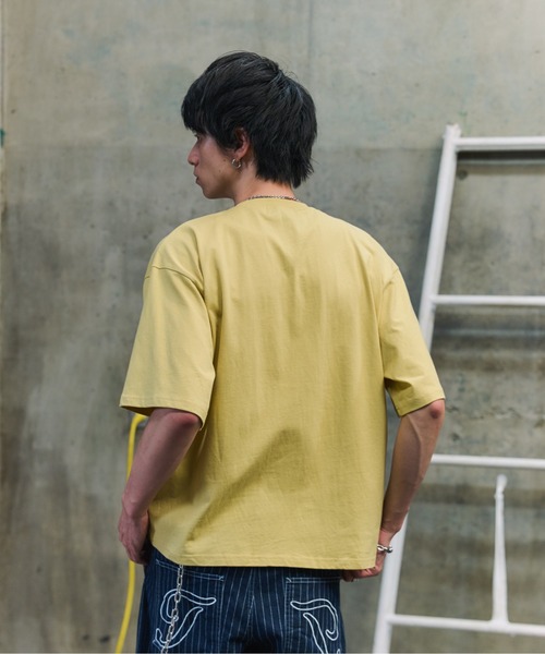 ILL'S(イルズ)の「FRONT GRAPHIC T-SHIRT / フロントグラフィックTシャツ メンズ レディース ユニセックス(Tシャツ/カットソー・メンズ・チャコールグレー/イエロー/ピンク・M/L)」の5枚目の写真