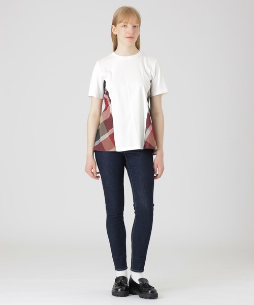 BLUE LABEL CRESTBRIDGE（ブルーレーベルクレストブリッジ）の「【一部店舗限定】サイドチェックスムースカットソー（Tシャツ/カットソー・レディース・ブラック/オフホワイト・40/38）」の3枚目の写真