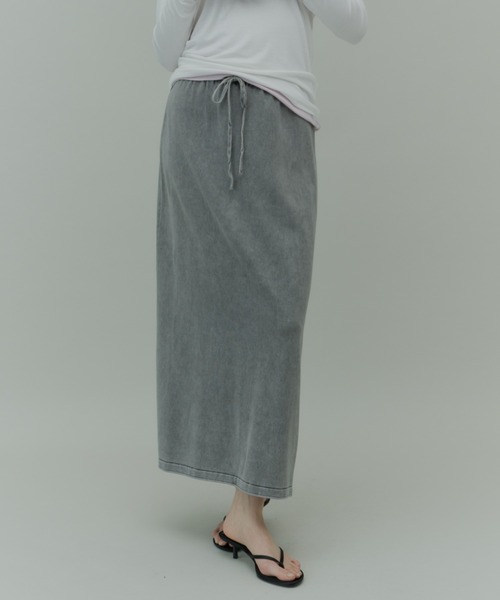 Plumel(プルメル)の「Over Dye Cut Long Skirt / オーバーダイカットロングスカート(スカート・レディース・ブラウン/グレー・MEDIUM)」の14枚目の写真