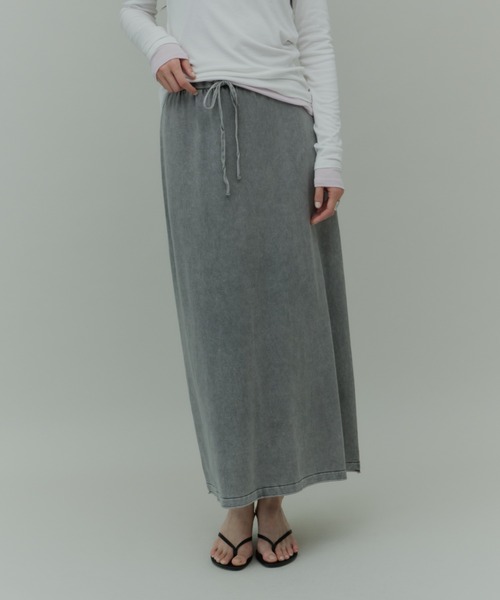 Plumel(プルメル)の「Over Dye Cut Long Skirt / オーバーダイカットロングスカート(スカート・レディース・ブラウン/グレー・MEDIUM)」の17枚目の写真