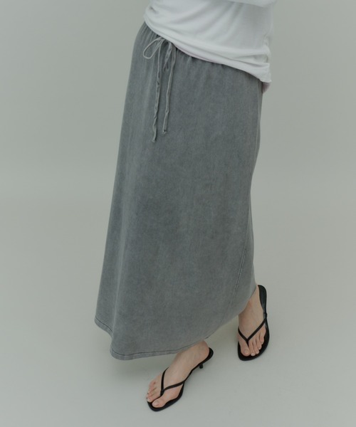 Plumel(プルメル)の「Over Dye Cut Long Skirt / オーバーダイカットロングスカート(スカート・レディース・ブラウン/グレー・MEDIUM)」の19枚目の写真