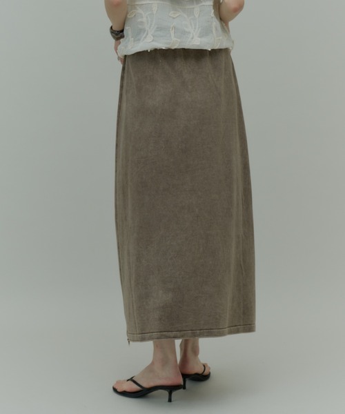 Plumel(プルメル)の「Over Dye Cut Long Skirt / オーバーダイカットロングスカート(スカート・レディース・ブラウン/グレー・MEDIUM)」の8枚目の写真