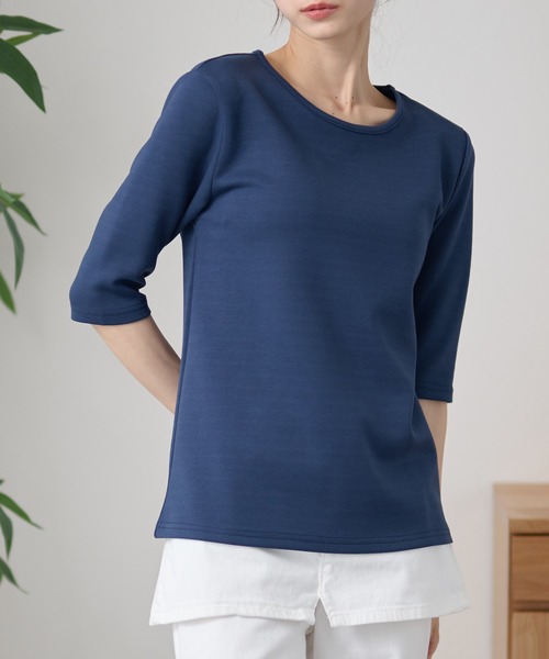 DAYRA(デイラ)の「ラウンドネック ポンチ 6分袖 サイド スリット トップス(Tシャツ/カットソー・レディース・ブラック/ホワイト/ダークグレー/ネイビー・FREE/S)」の4枚目の写真