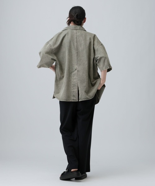 LEPSIM(レプシィム)の「ギャザーストレートパンツ 646557(その他パンツ・レディース・グレイッシュベージュ/ブラック/ネイビー・FREE)」の5枚目の写真